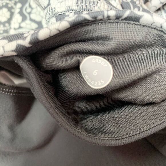 Lululemon Wunder‎ Under Crop Twiggy Size 6 - Picture 5 of 5